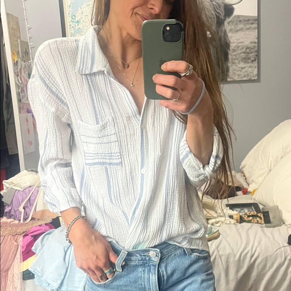 Kona Sol Blue and White Button-Down Shirt